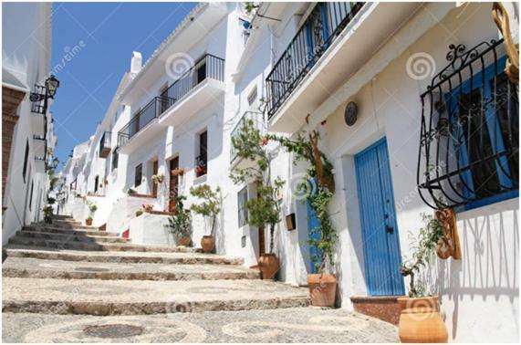 Apartamento Cala De Nerja-Lovely Eksteriør billede